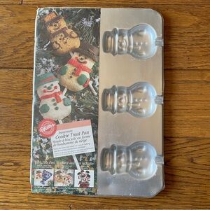Vtg 1996 WILTON Christmas Cookie Treat Pan Snowman BRAND NEW SEALED
